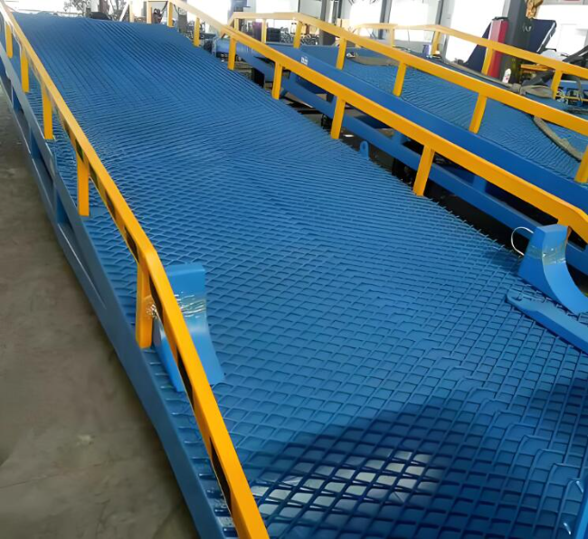 美兰移动式液压登车桥