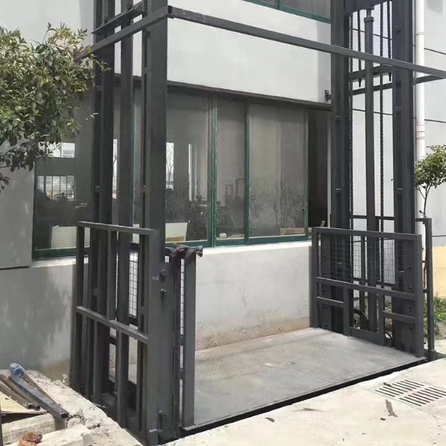 美兰5吨室外升降货梯